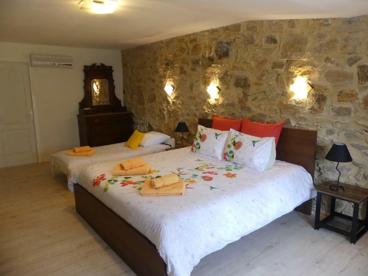 Tournissan Chambres D'Hotes Les Gragniotes מראה חיצוני תמונה